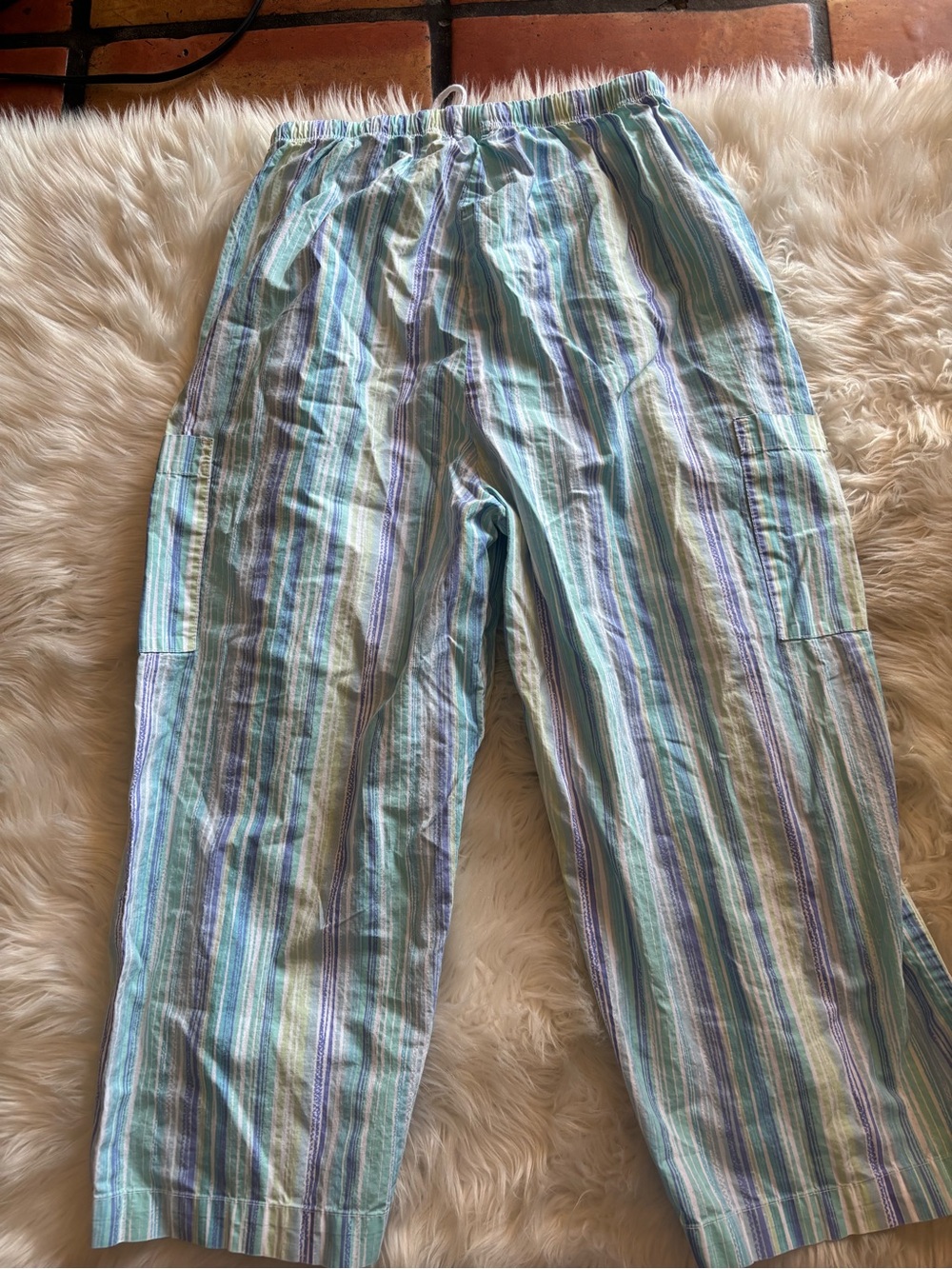 Capris - Picture 2 of 6